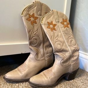 Tan Flower Design Cowboy Boots